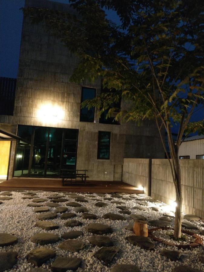 350 Lodge T'ai-tung Esterno foto